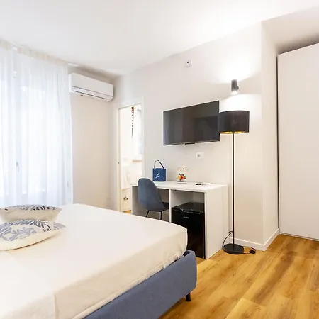 Kucuncy Luxury - Centro Storico Di - 2 Camere, 2 Bagni Hébergement de vacances *